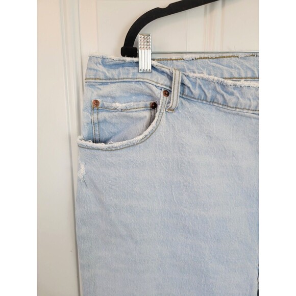 Abercrombie and Fitch Womens Plus Size 90s Straight Ultra High Rise Jean… - Picture 2 of 8